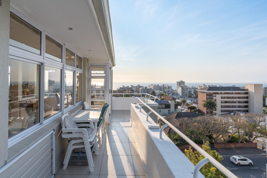 2 Bedroom Property for Sale in Sea Point Western Cape